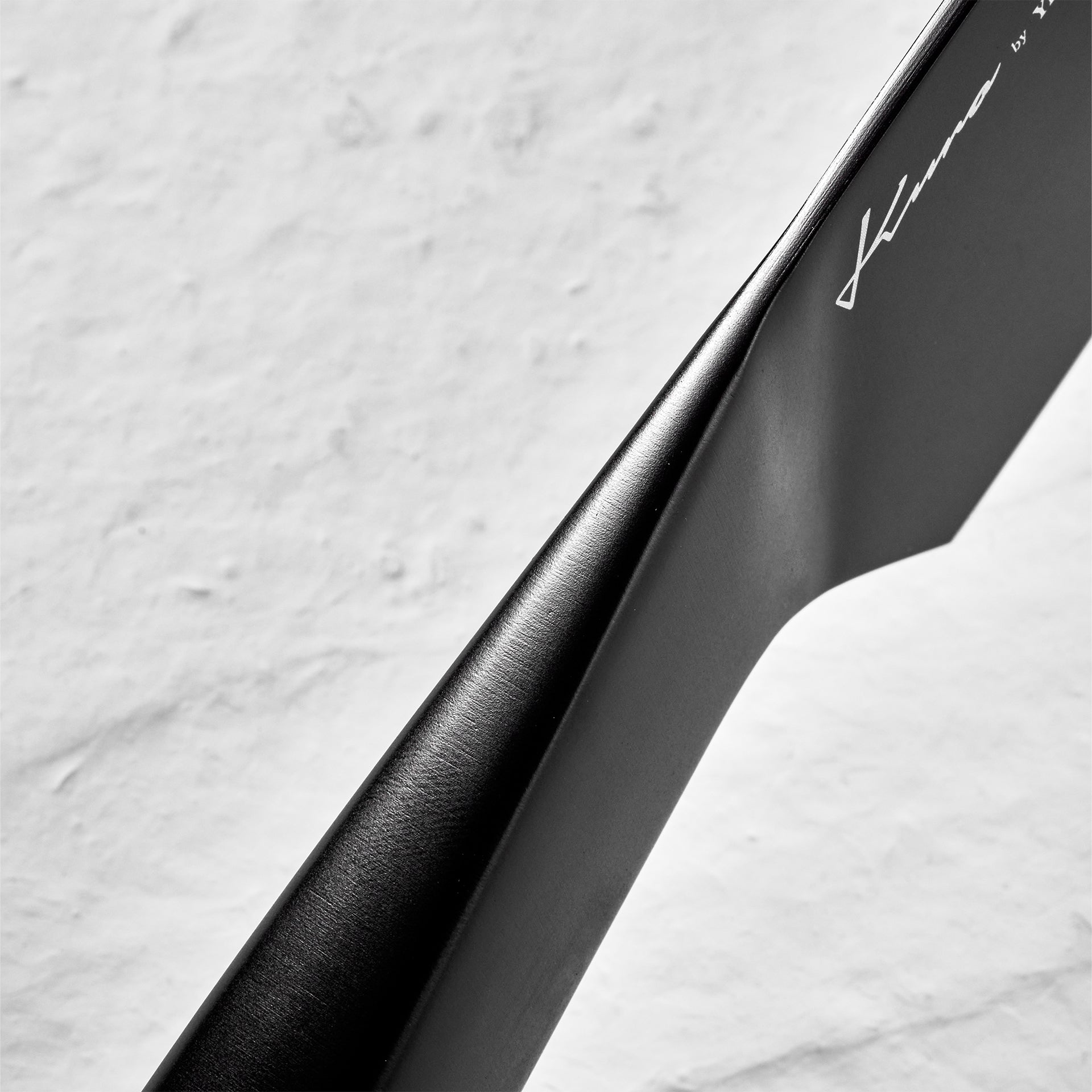 kuro by YEBISUYAIBA 三徳包丁 18cm / 食洗機対応 オールステンレス